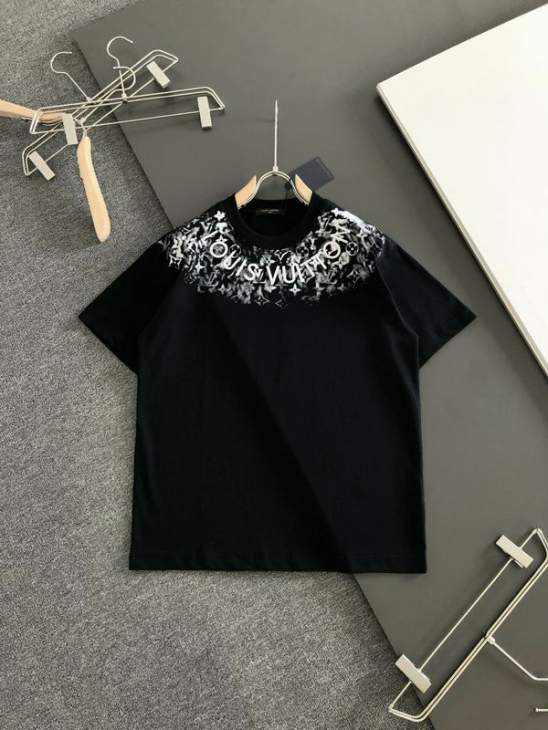 Picture of Louis Vuitton T Shirts Short _SKULVS-2XLtltx1987754
